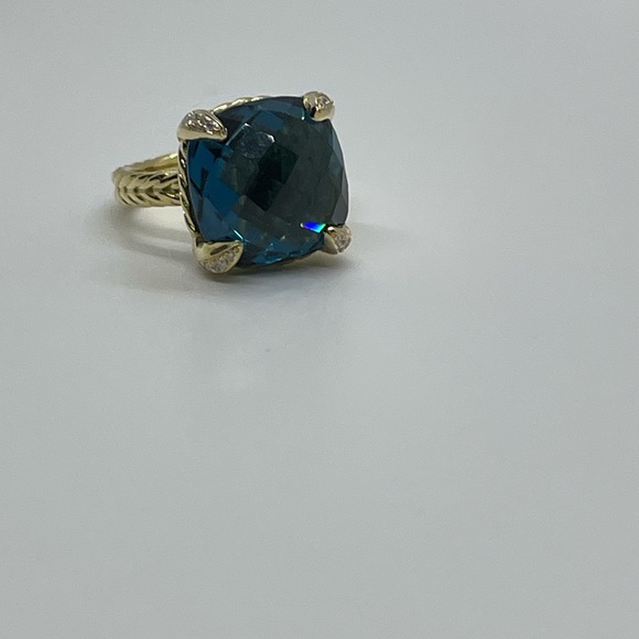 David Yurman Chatelaine Ring 18K Yellow Gold,Hampton Blue Topaz & Diamonds, 14mm - Picture 8 of 9